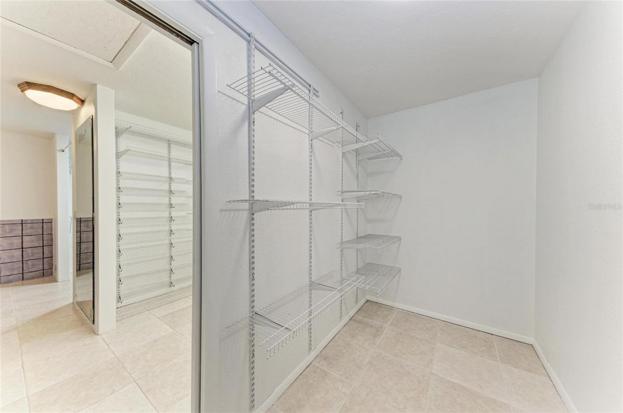 4242 Dryden Circle, Sarasota, FL 34241 Photo