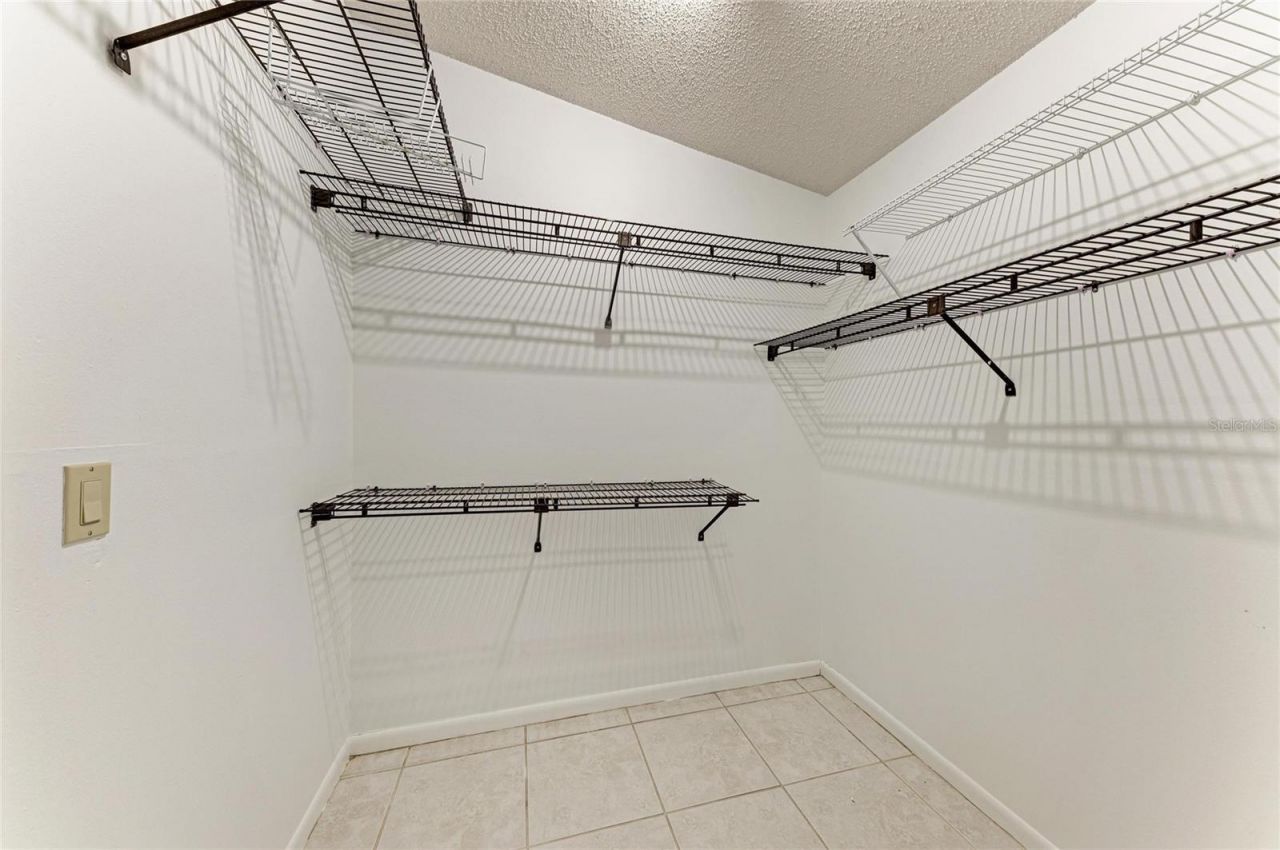 4242 Dryden Circle, Sarasota, FL 34241 Photo