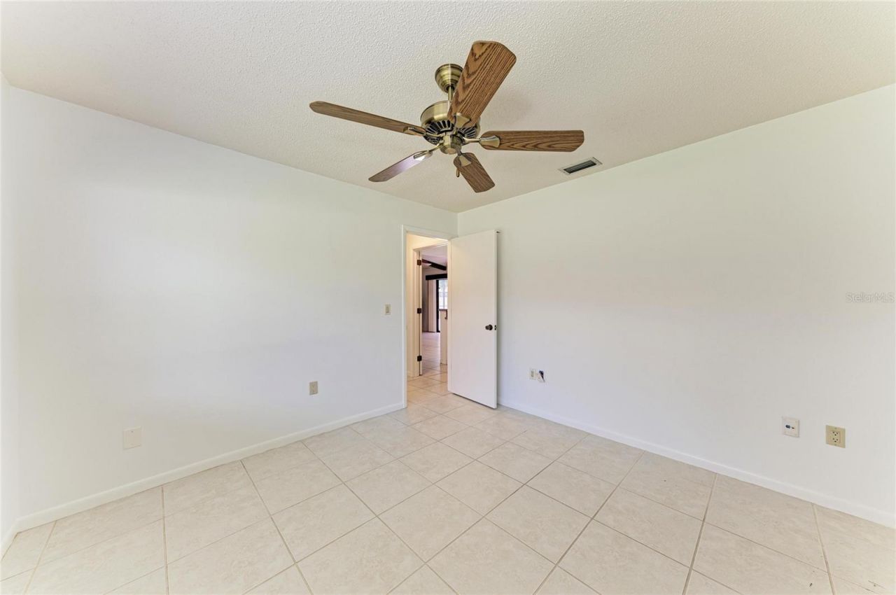 4242 Dryden Circle, Sarasota, FL 34241 Photo