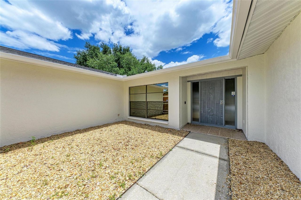 4242 Dryden Circle, Sarasota, FL 34241 Photo