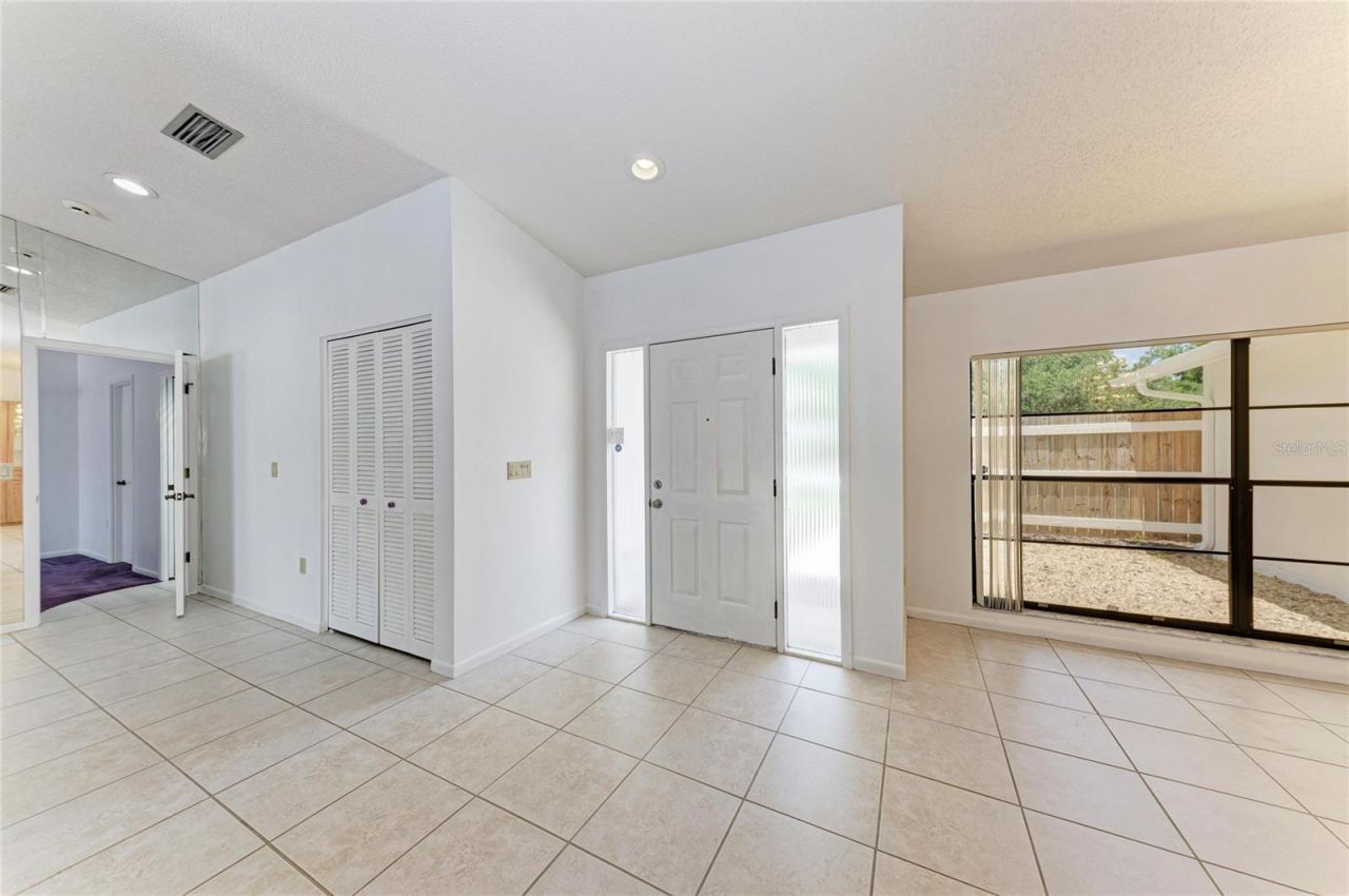 4242 Dryden Circle, Sarasota, FL 34241 Photo