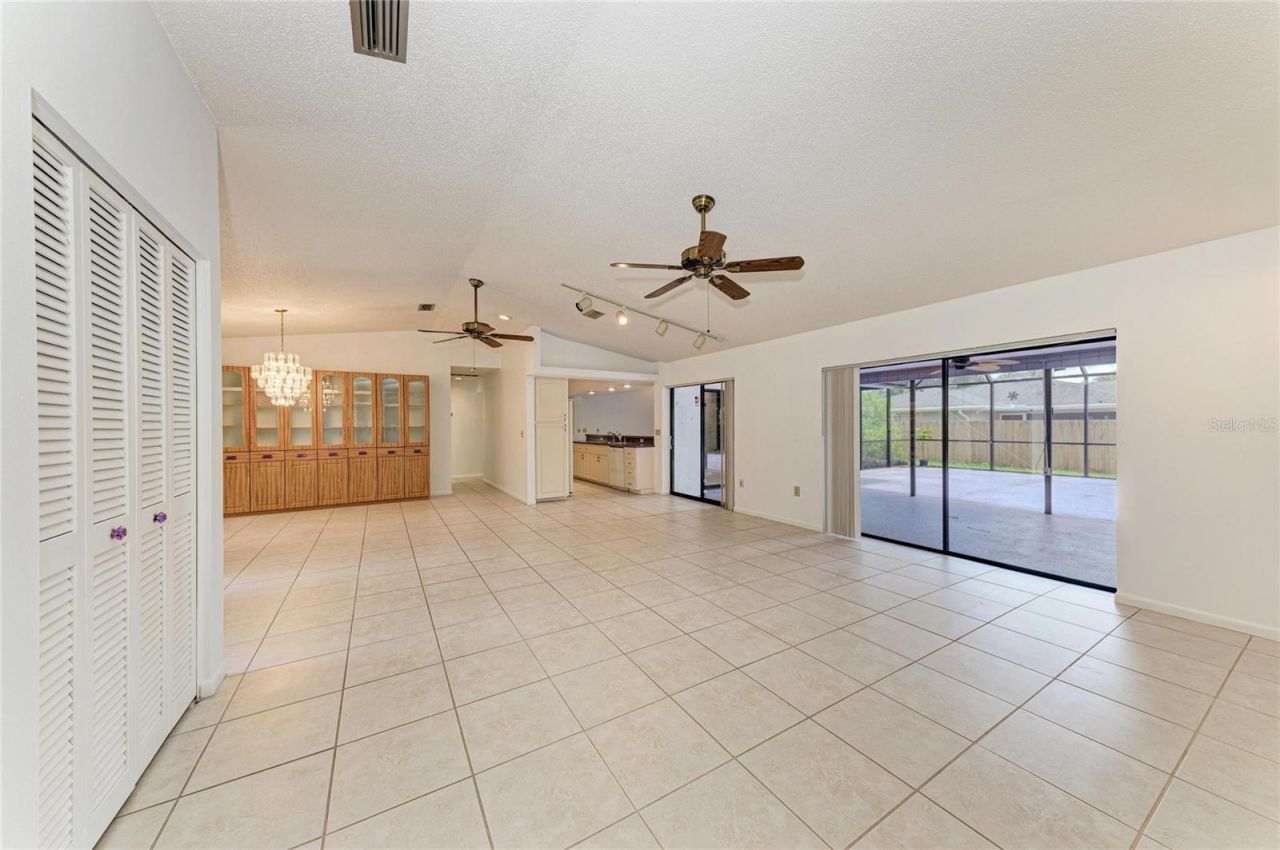 4242 Dryden Circle, Sarasota, FL 34241 Photo