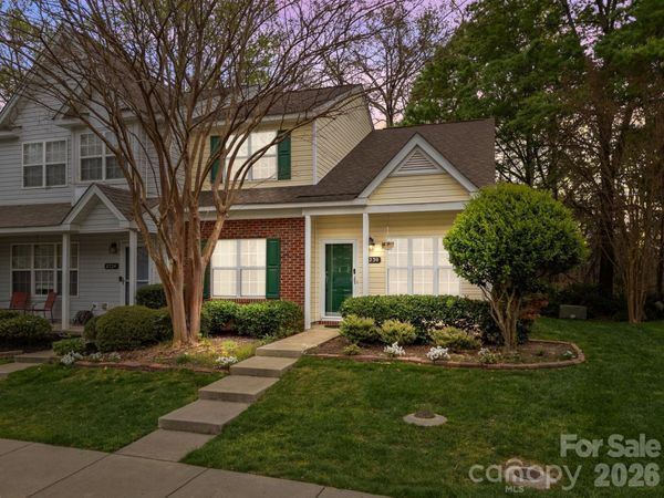 8230 Rudolph Road , Charlotte, NC 28216