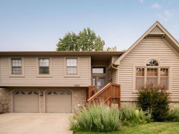 3000 University Drive, Lawrence, KS 66049