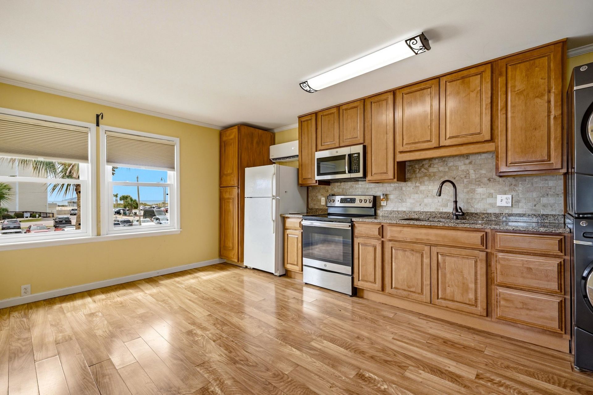 4516 Seaview St. Photo 15