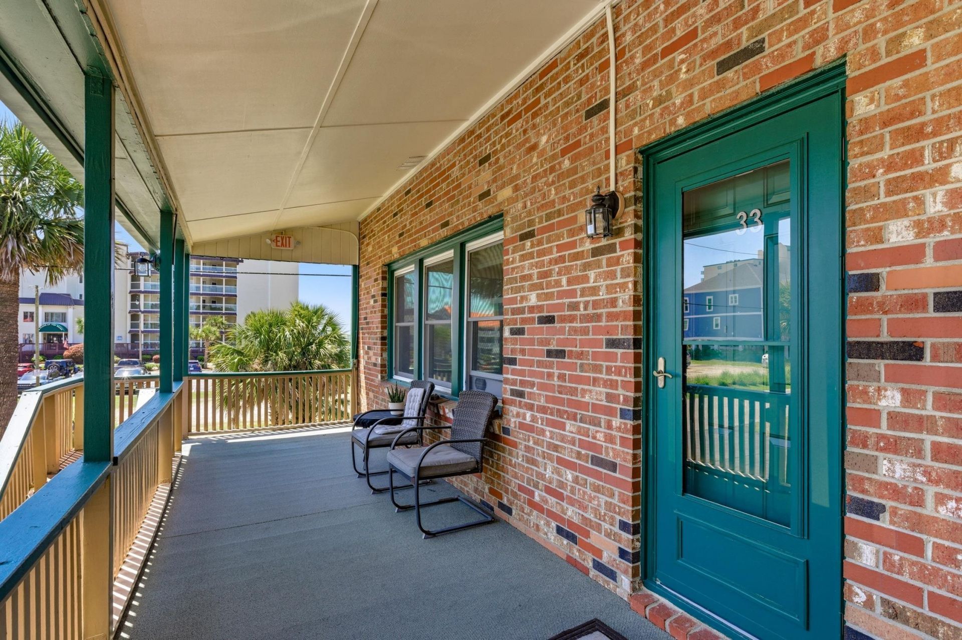4516 Seaview St.  Photo 5