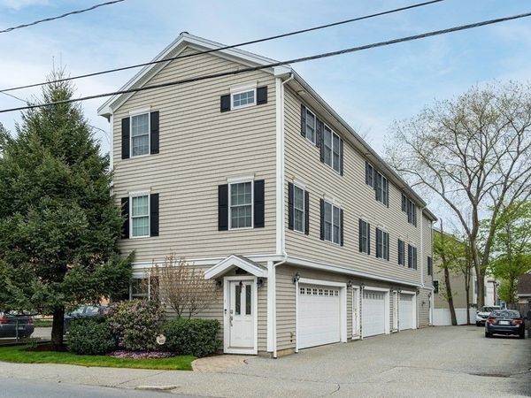 39 Bacon, Unit 4, Waltham, MA 02451