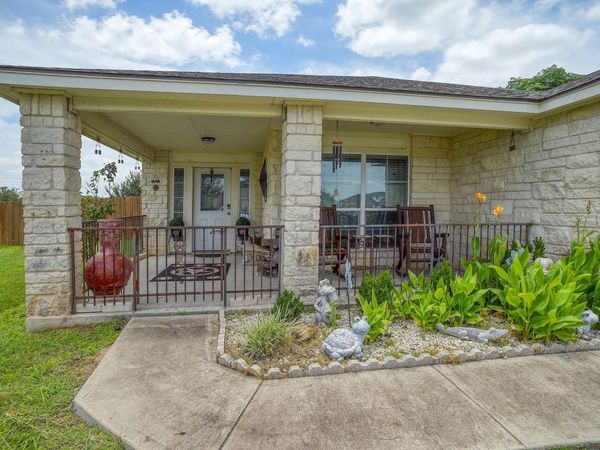 409 S. Hunting Lodge LN , Bastrop, TX 78602