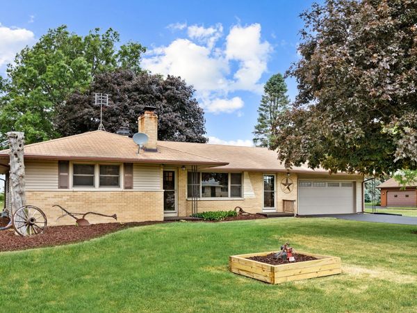 32123 New Lebanon Road , Hampshire, IL 60140