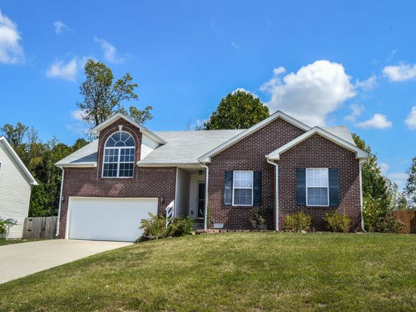 2769 Ridgepole Drive , Clarksville, TN 37040