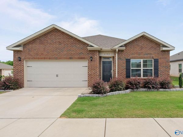6583 Moon Crest Lane NW, Huntsville, AL 35806
