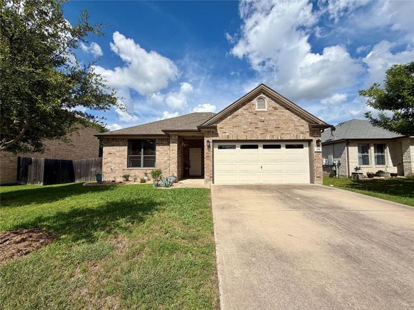 206 Briarwood DR , Leander, TX 78641