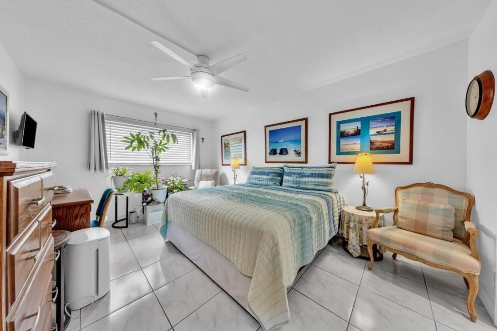 580 Egret Drive, Unit 121, Hallandale Beach, FL 33009 Photo