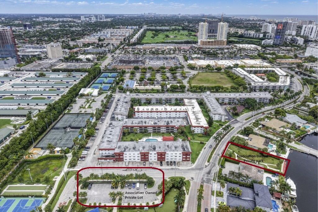 580 Egret Drive, Unit 121, Hallandale Beach, FL 33009 Photo