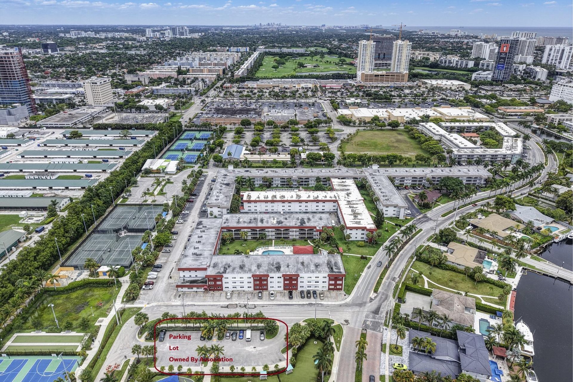 580 Egret Drive, Unit 121, Hallandale Beach, FL 33009 Photo
