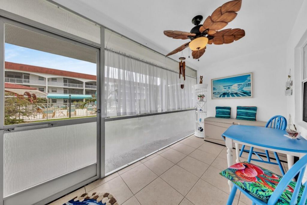 580 Egret Drive, Unit 121, Hallandale Beach, FL 33009 Photo