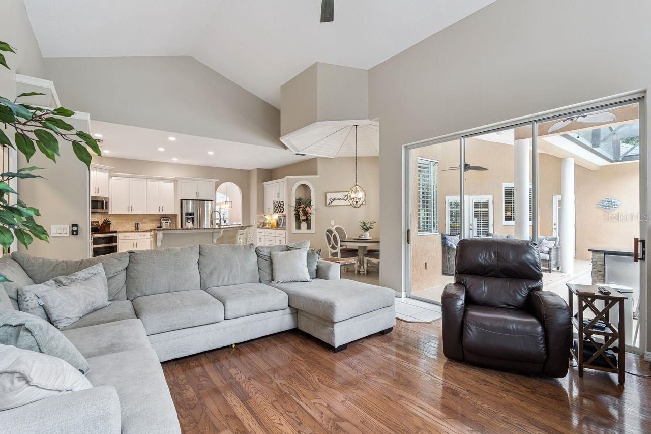 409 Almeria Court , Winter Springs, FL 32708 Photo