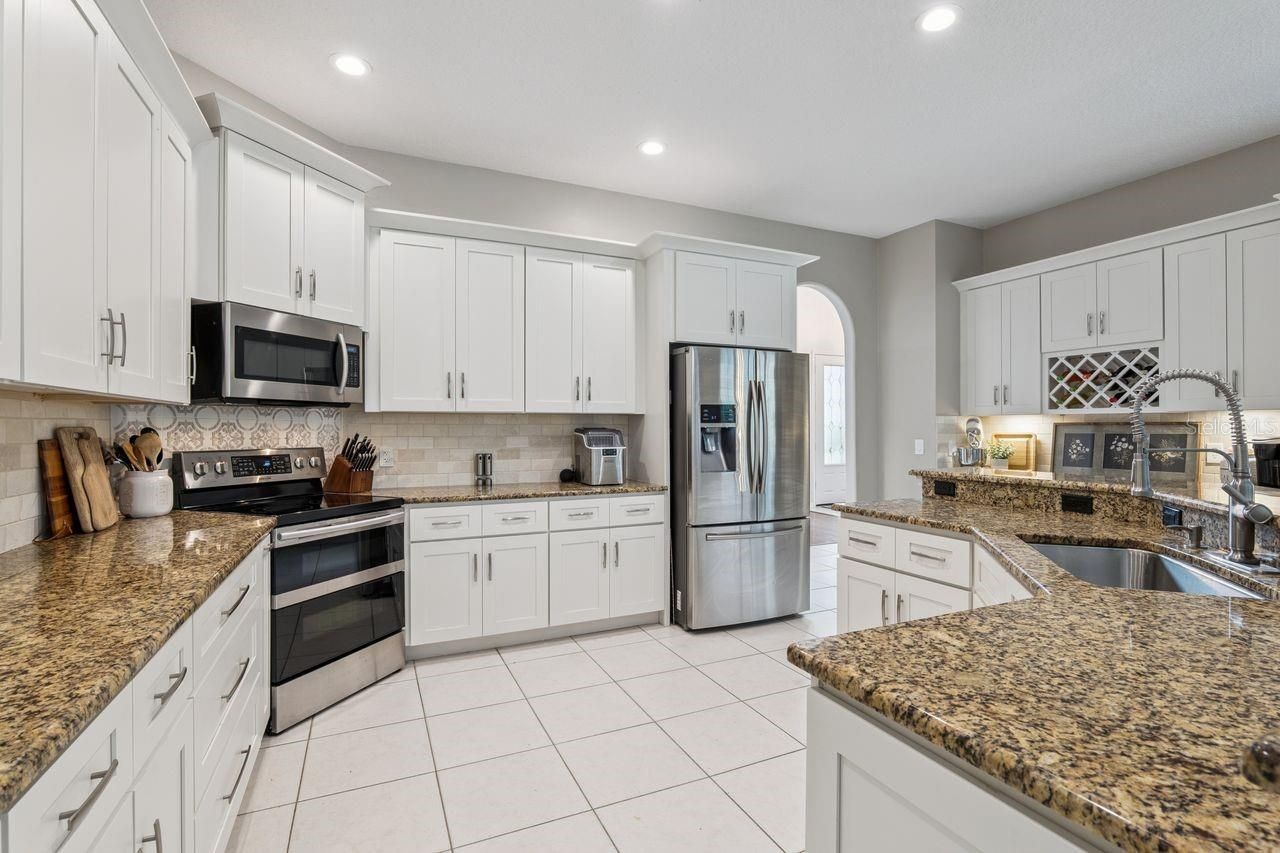 409 Almeria Court , Winter Springs, FL 32708 Photo