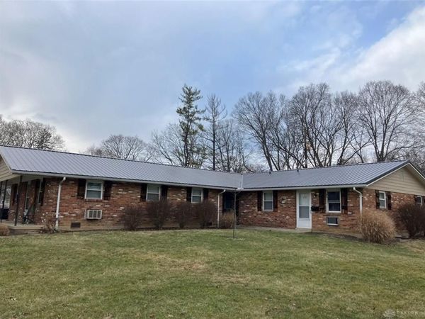 72 S main Street, Bellbrook, OH 45305