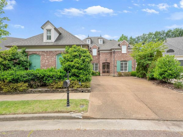 1634 LAUREL KNOLL CIR, Germantown, TN 38139
