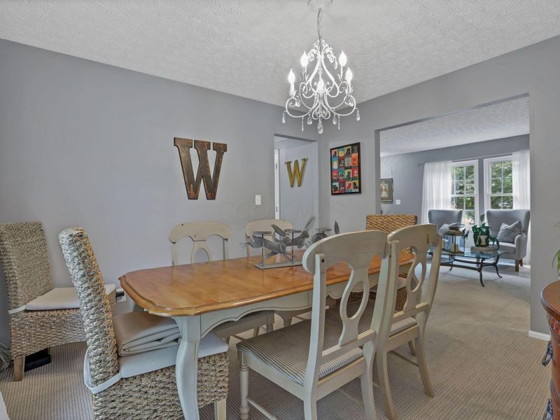 3647 Dinsmore Castle Drive, Columbus, OH 43221 Photo 13