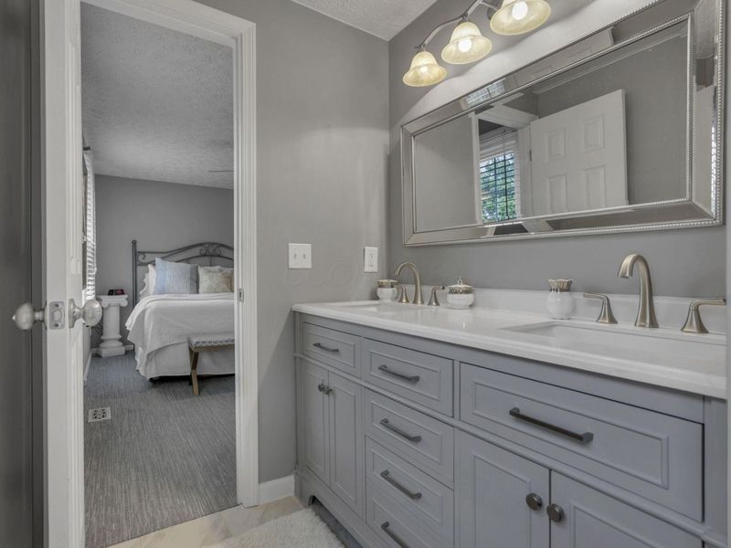 3647 Dinsmore Castle Drive, Columbus, OH 43221 Photo 30