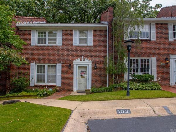 103 Cambridge Place , Little Rock, AR 72227