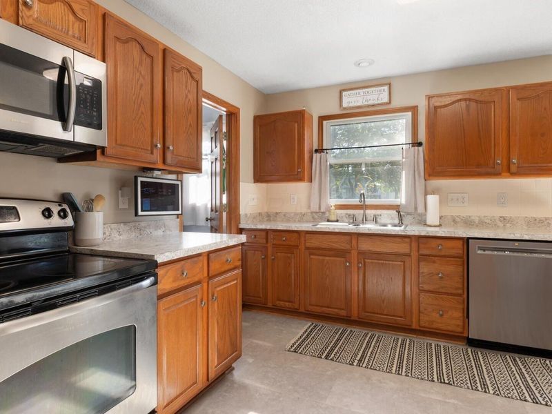 2098 Heidi Way, Newark, OH 43055 Photo 21