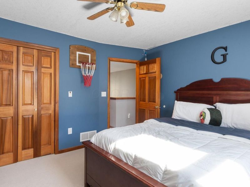 2098 Heidi Way, Newark, OH 43055 Photo 32