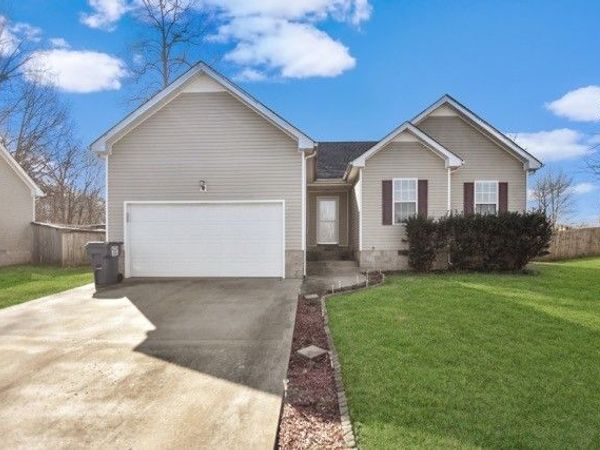 423 Athena Drive , Clarksville, TN 37042