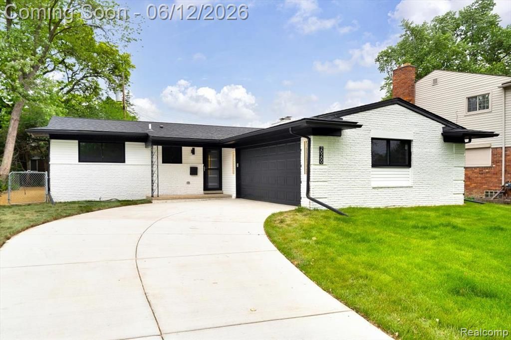 20200 Brookshire Street, Southfield, MI 48076 Main Photo