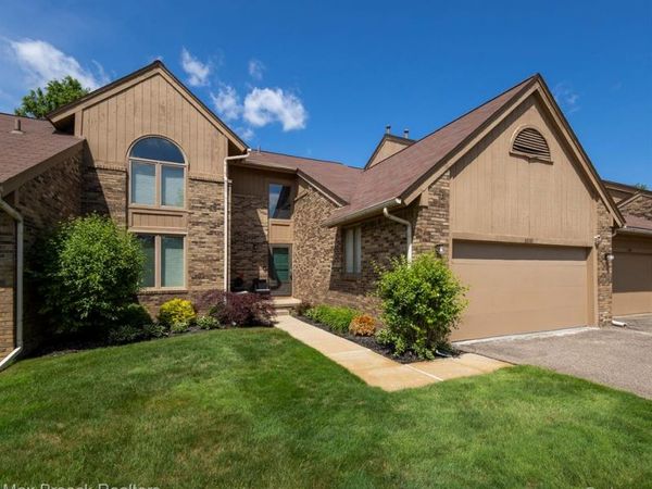 6606 Westbrooke Court, West Bloomfield Twp, MI 48322