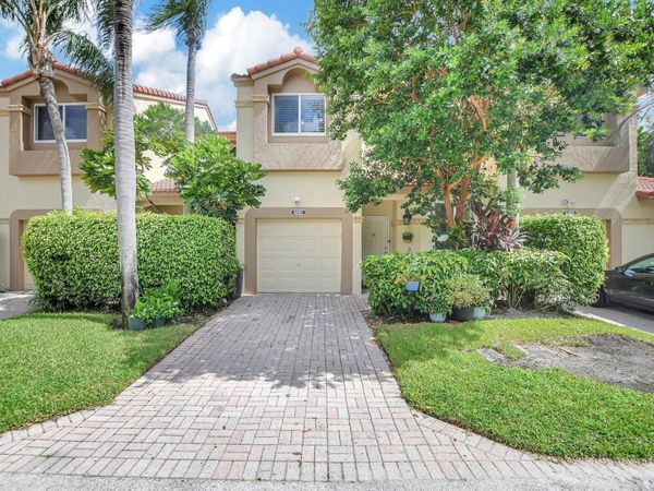 6682 Via Regina, Boca Raton, FL 33433
