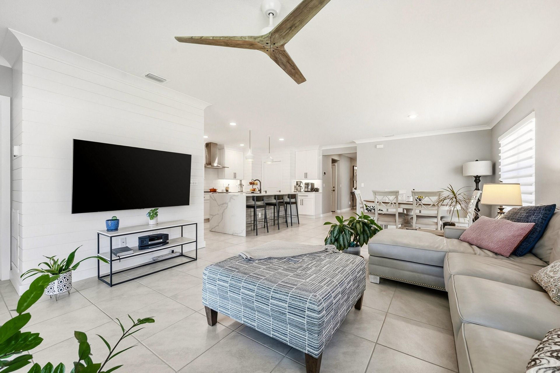 3899 SE Lee Street, Stuart, FL 34997 Photo