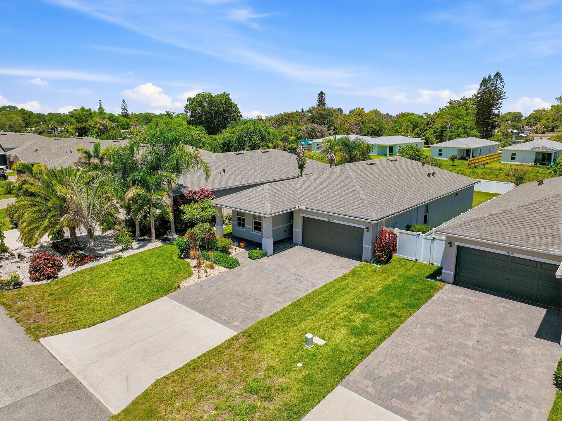 3899 SE Lee Street, Stuart, FL 34997 Photo