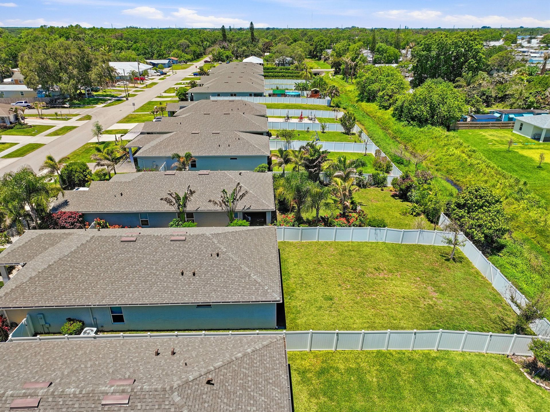 3899 SE Lee Street, Stuart, FL 34997 Photo