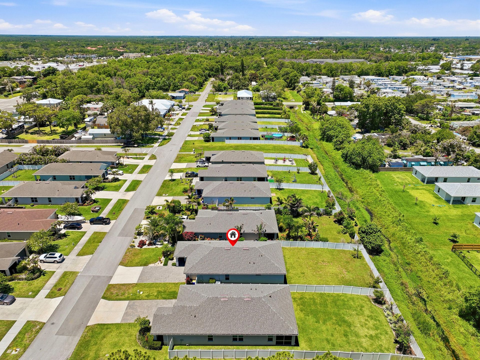 3899 SE Lee Street, Stuart, FL 34997 Photo