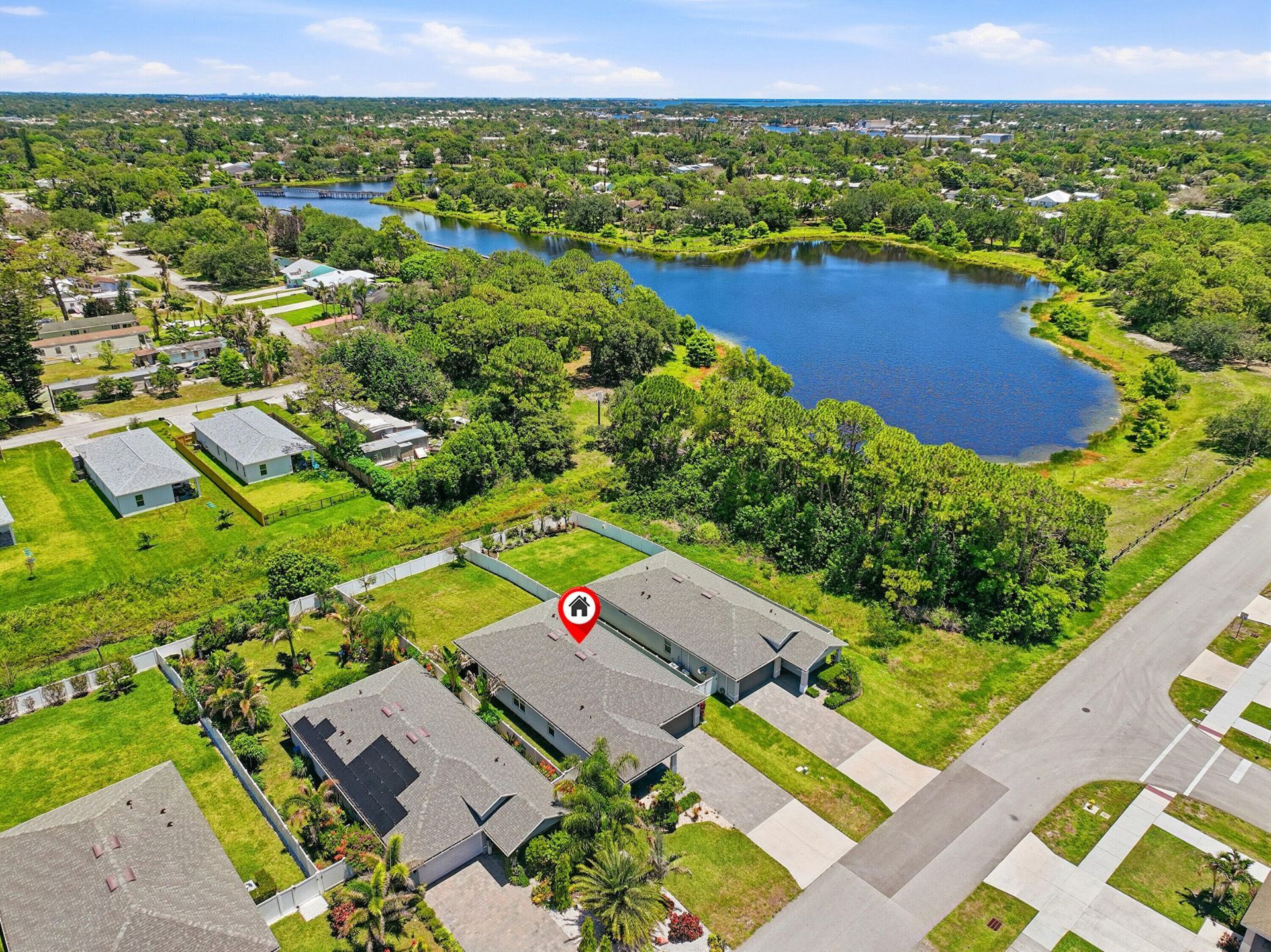 3899 SE Lee Street, Stuart, FL 34997 Photo