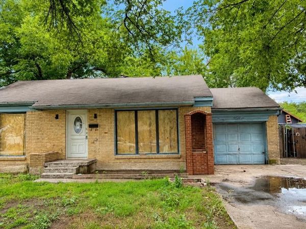 10527 Cayuga Drive , Dallas, TX 75228