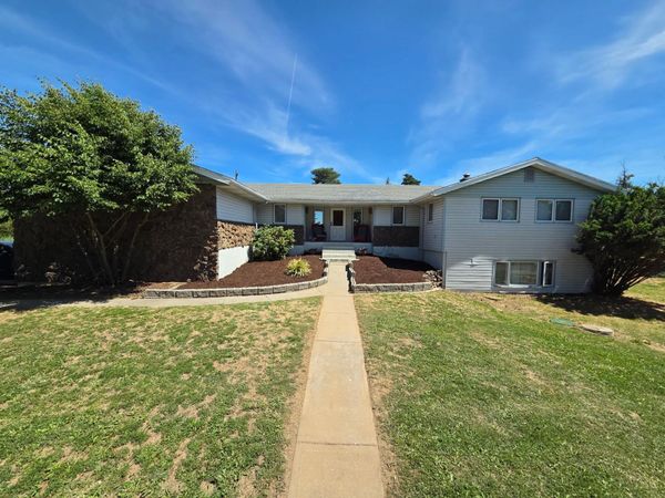2105 W Borden Rd, Spokane, WA 99224