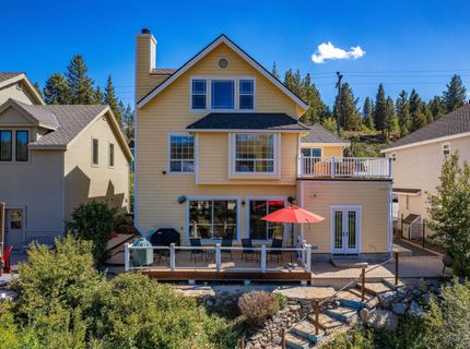 10050 SE River Street, Truckee, CA 96161 Photo