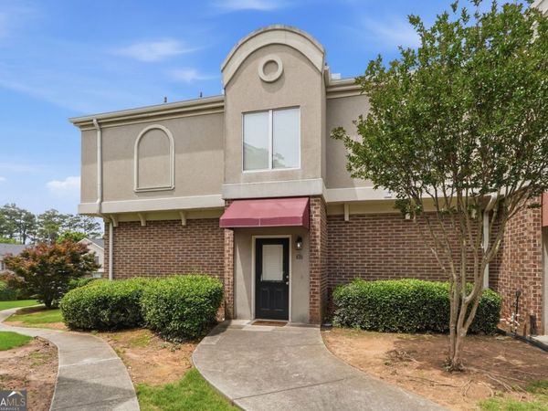 3301 Henderson Mill Road, Unit R1, Atlanta, GA 30341