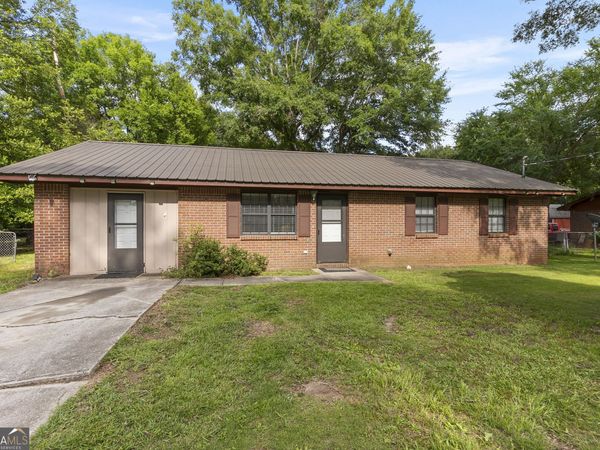 502 Peachtree Street, Fort Valley, GA 31030