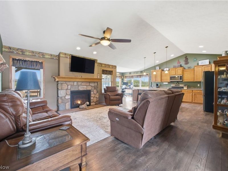 4909 Knox School Road, Homeworth, OH 44634 Photo 4