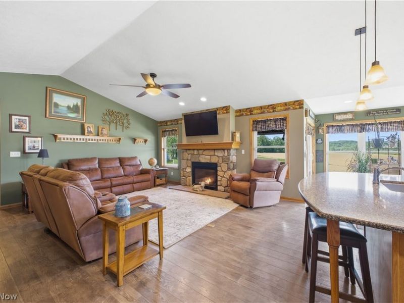 4909 Knox School Road, Homeworth, OH 44634 Photo 5