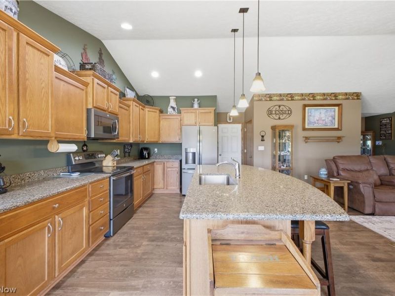 4909 Knox School Road, Homeworth, OH 44634 Photo 8