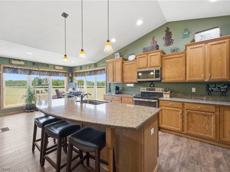4909 Knox School Road, Homeworth, OH 44634 Photo 9