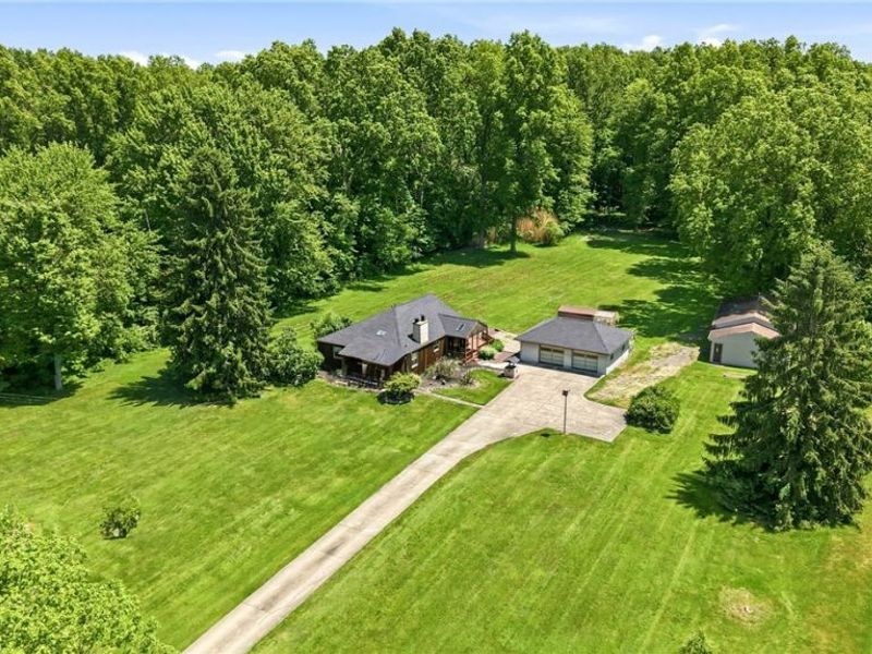 2258 Howland Wilson Road, Cortland, OH 44410 Photo 14