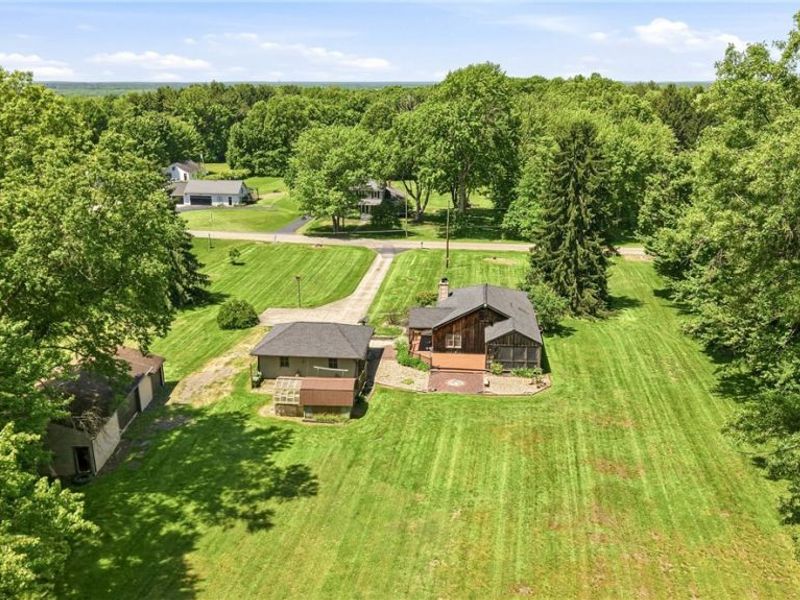 2258 Howland Wilson Road, Cortland, OH 44410 Photo 15