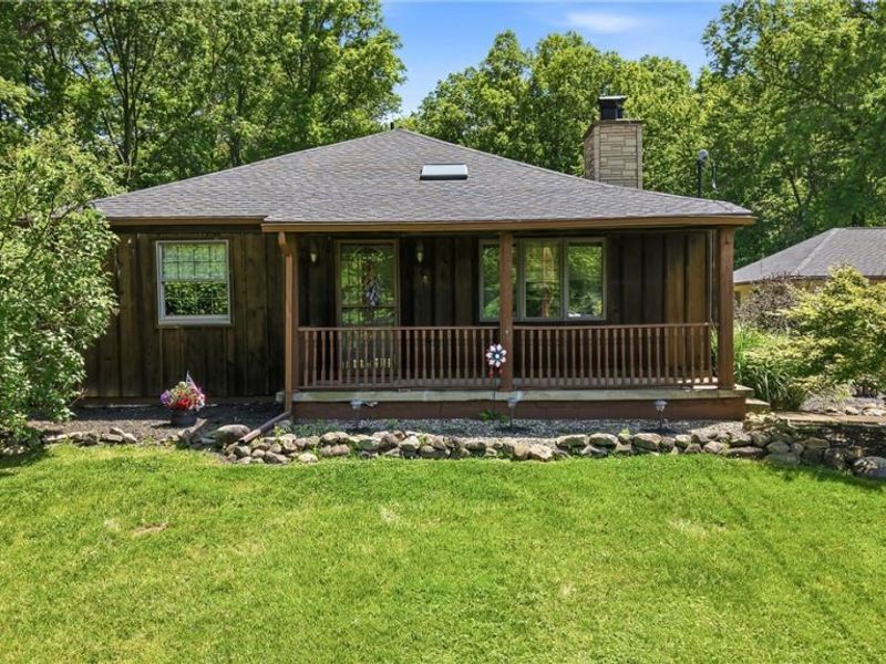 2258 Howland Wilson Road, Cortland, OH 44410 Photo 2